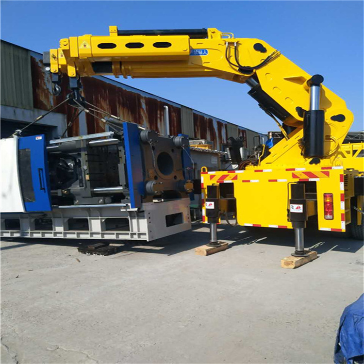 厦门海沧 大吨位折臂吊出租费用解析：一小时租赁多少钱