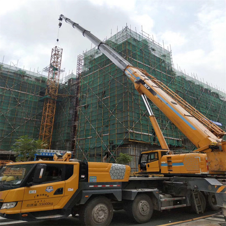 厦门海沧谈谈吊车租赁需要注意的事项